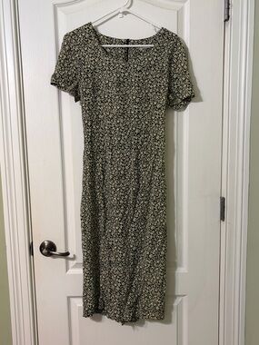 Floral Midi Dress in Green